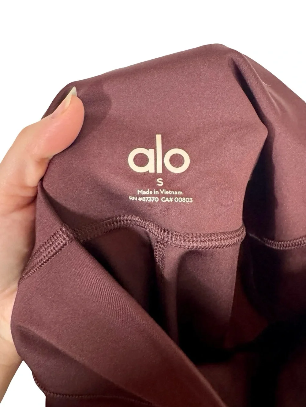 ALO Airlift 7/8 High-Waist Legging in Cherry Cola